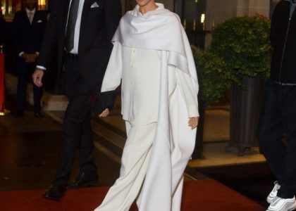 duchess-meghan-stepped-out-for-the-balenciaga-show-at-paris-fashion-week